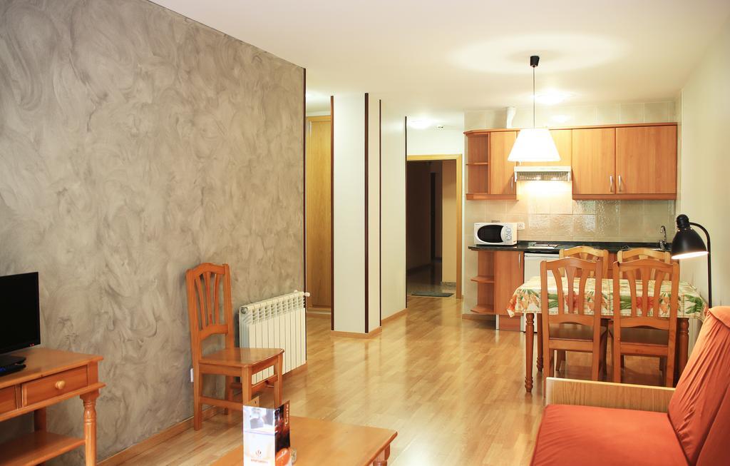 Apartamentos Sant Roma Arinsal Zimmer foto